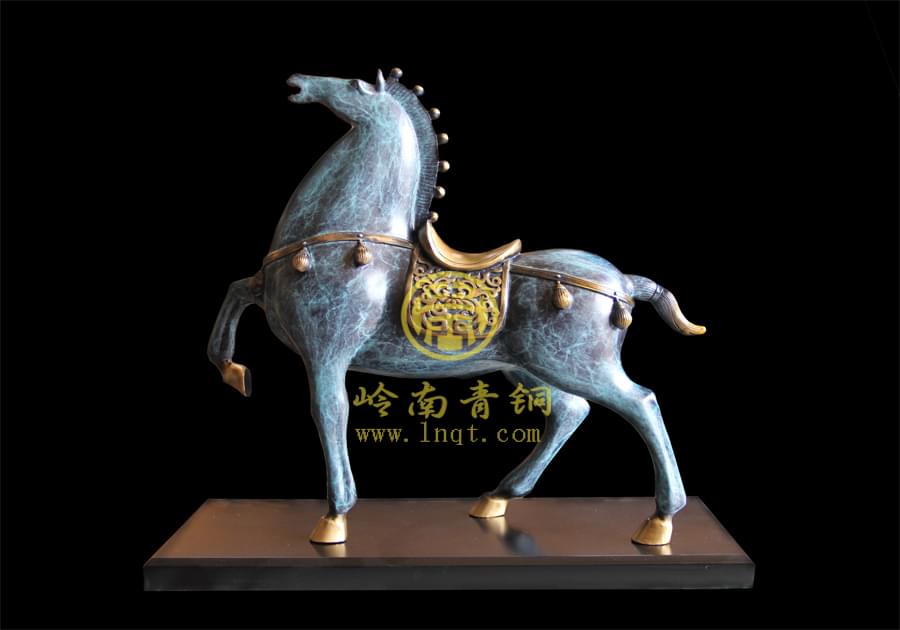 銅馬