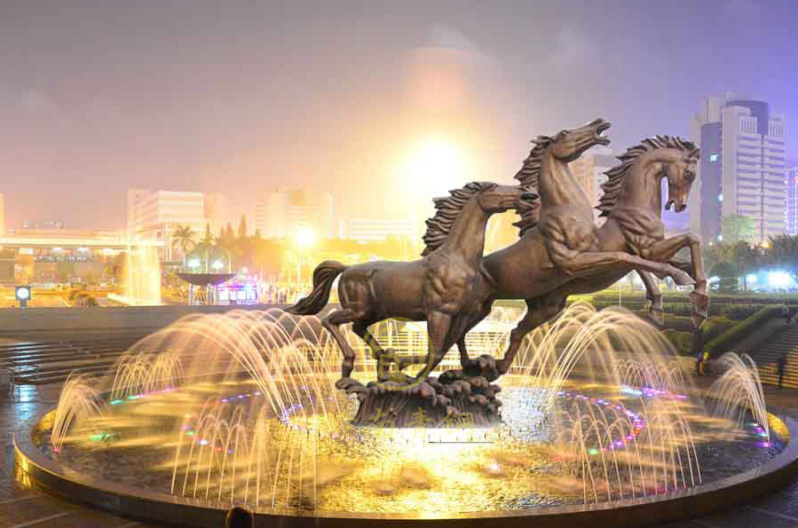 非洲乍得五星酒店《三馬奔騰》銅雕塑工程
