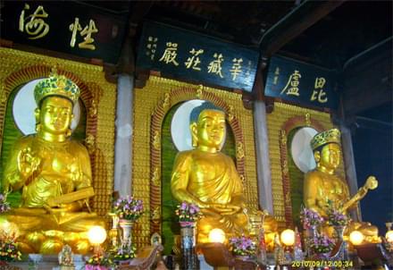華嚴(yán)三圣銅佛像